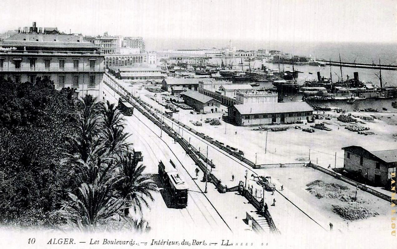 Alger - Boulevard et Interieur du Port.jpg